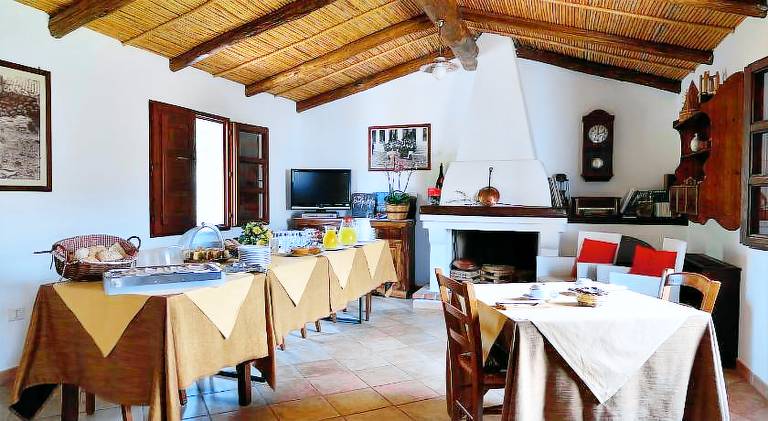 Charming farm with patio & garden | Pet-friendly — photo 3