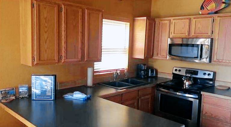House with 1 room for 2 persons in Hood River, OR