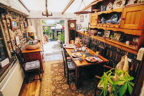 Coachman s Cottage B & B