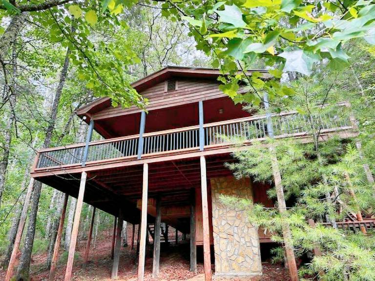 Cabin Suches