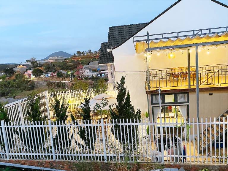 House with terrace, grill & yard | Perfect for remote work in Da Lat