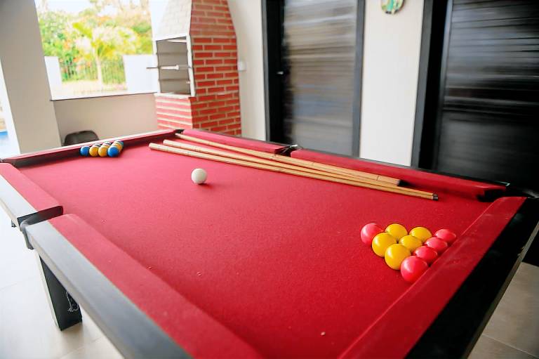 Holiday apartment with terrace, grill & pool — photo 3