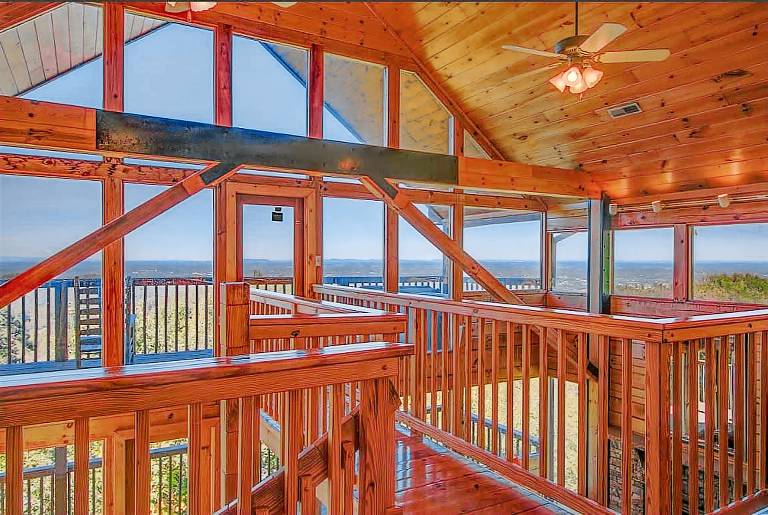 Smoky Mountain Cabin with Views Hot Tub and Loft — photo 3