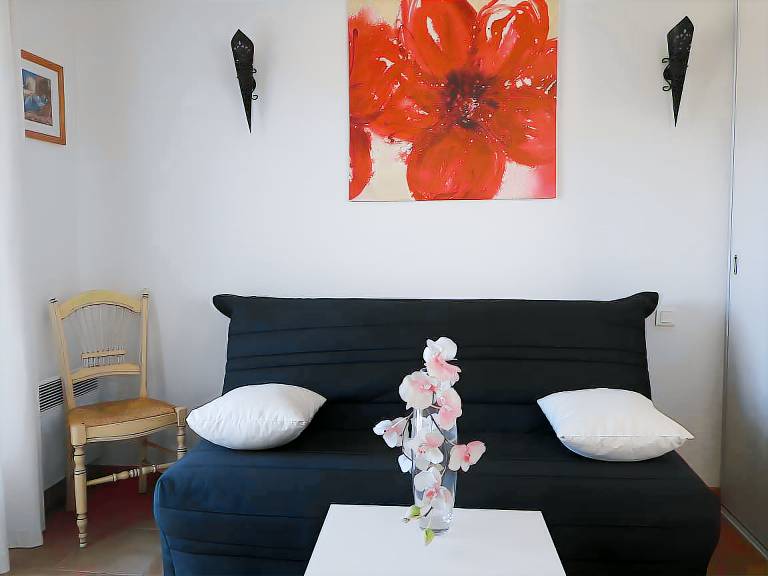 Charming Mazet in Secure Residence with Pool near Alpilles and Town Center — photo 5