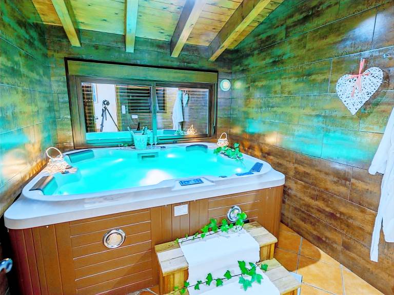 Vacation home with BBQ, pool & terrace | Pets are welcome — photo 4