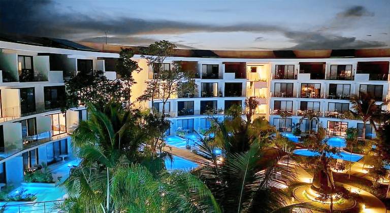 Nice serviced apartment with jacuzzi, terrace & garden | Dogs allowed — photo 3