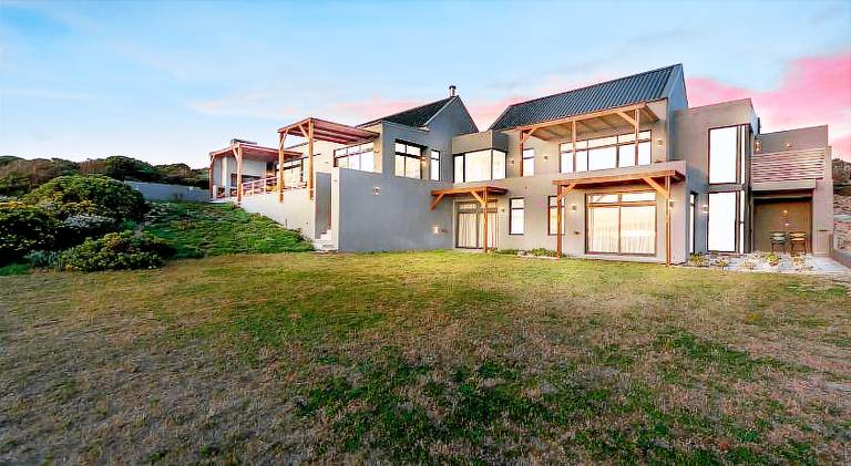 400 m&sup2; Ferienhaus