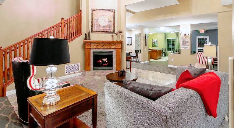 GrandStay Hotel & Suites Ames — photo 4
