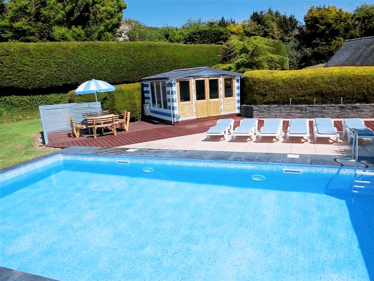 Cottage with terrace, garden & barbeque in Ilfracombe