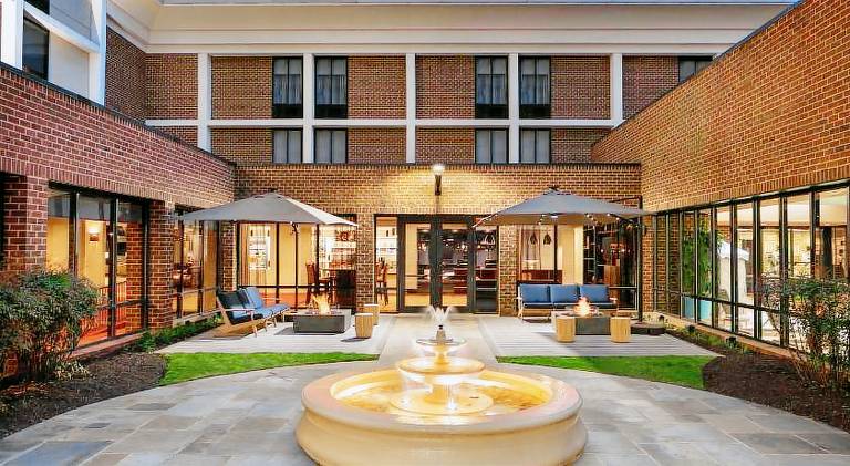 DoubleTree by Hilton McLean Tysons — photo 3