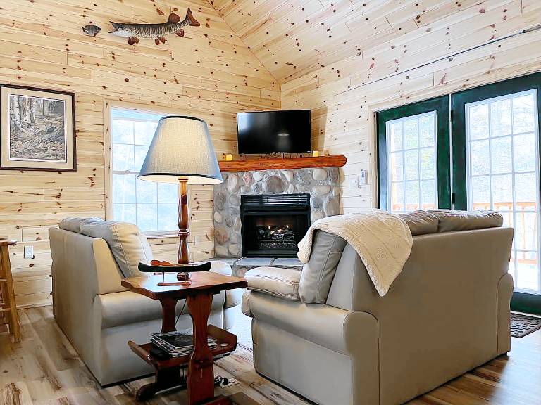Lodge  Mio