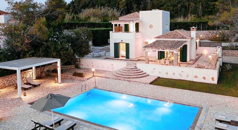 Beachfront Villa Victoras - With private beach in Corfu