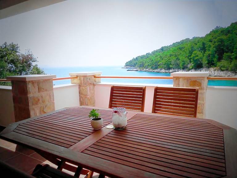 Apartament  Gdinj