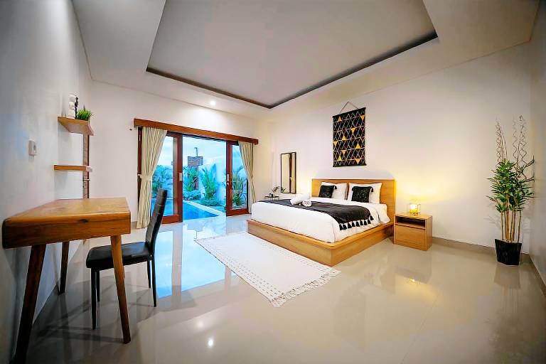 Selina_Berawa +3 BDR Brand NEW Villa HUGE Pool — photo 2
