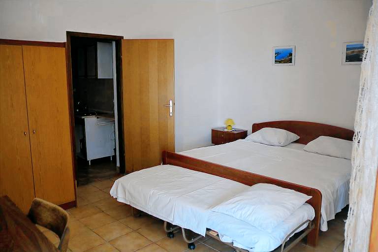 Studio flat near beach Kustići, Pag (AS-6335-a) — photo 5