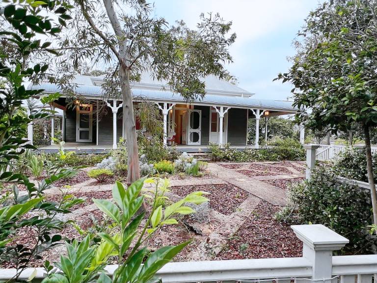 House Bangalow