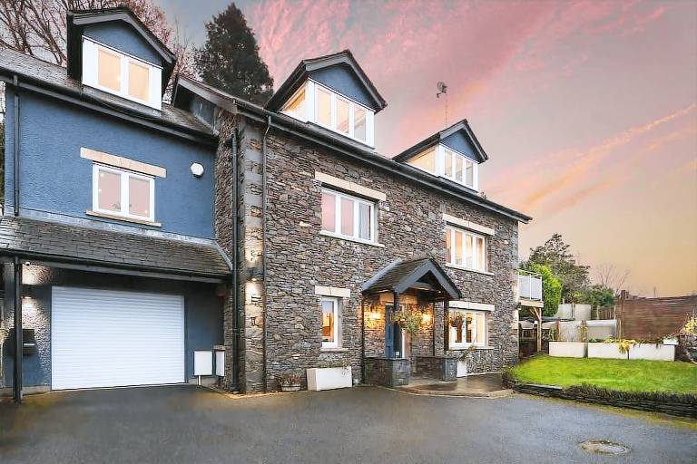 House  Bowland Bridge