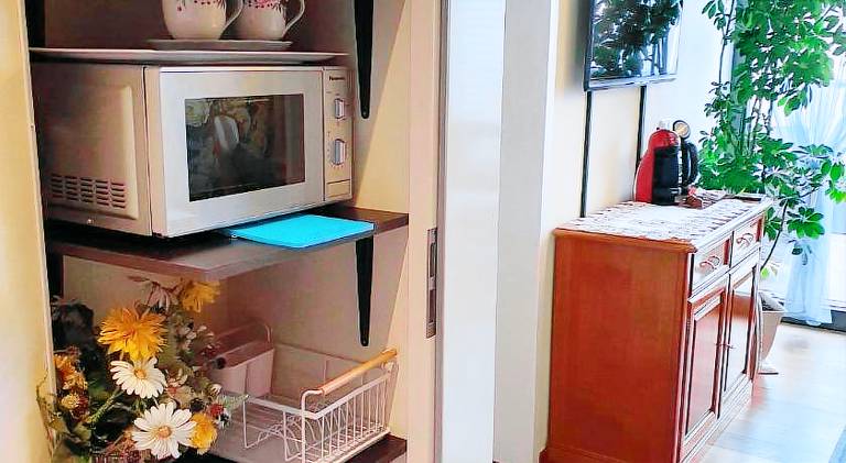 Serviced apartment with patio — photo 2