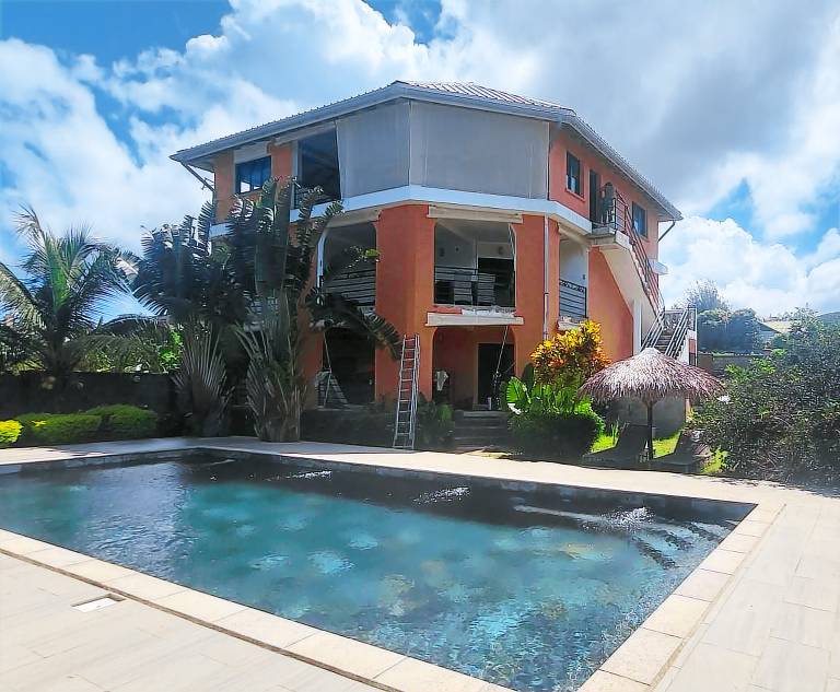 Holiday apartment with pool, patio & yard | Pets are welcome — photo 2