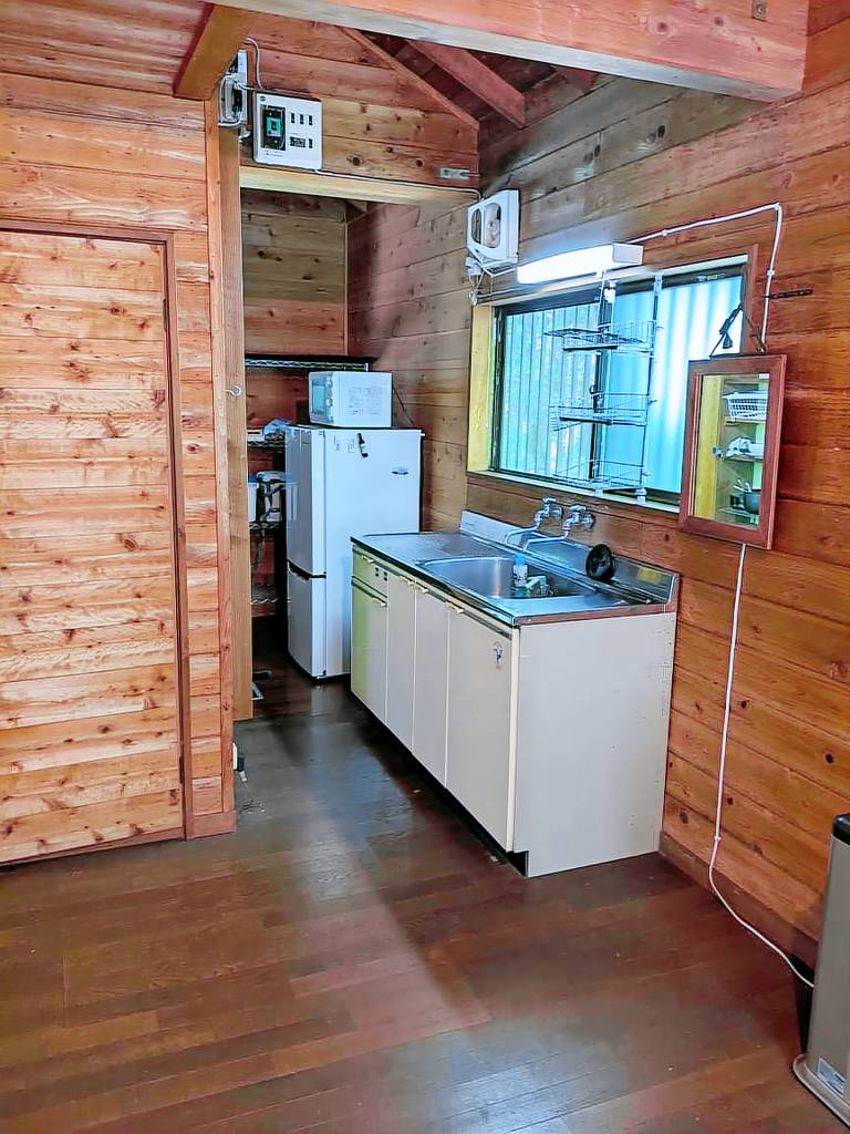 Nasu Camp Hut: "Adults 2 people 9000 yen, Children — photo 5