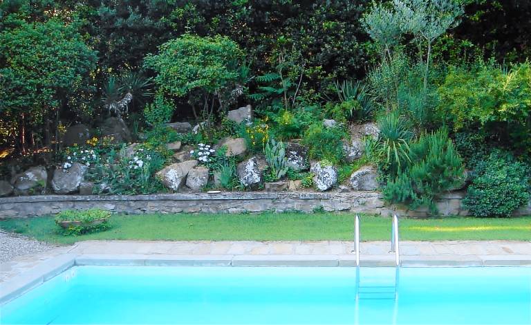 Villa with private pool, terrace & yard — photo 5