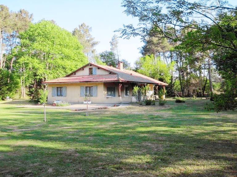 Casa Sabres
