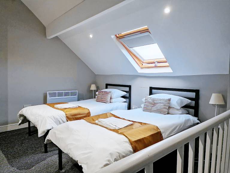 Family-oriented charming rental apartment | Pet-friendly in Bradford