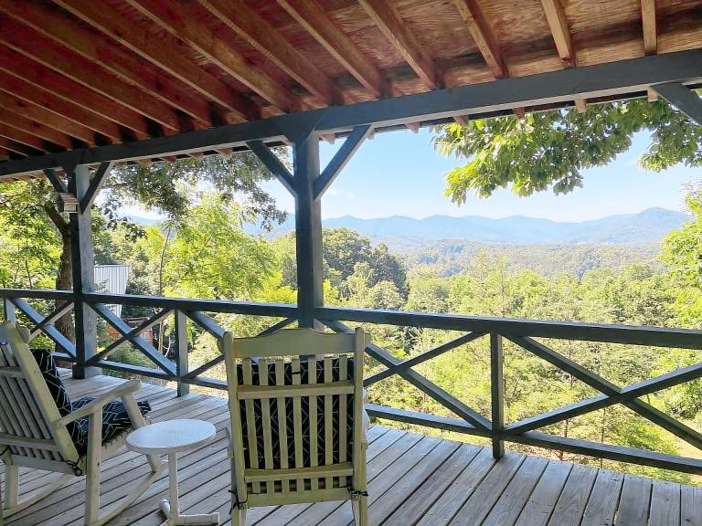 House Hiawassee