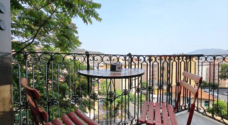 Apartment with 2 rooms for 6 persons — photo 3