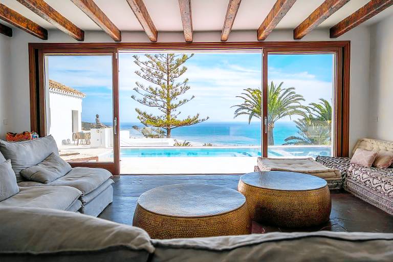 Villa  Urbanización Atlanterra