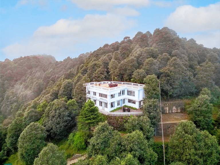 Library Road Houses in Mussoorie