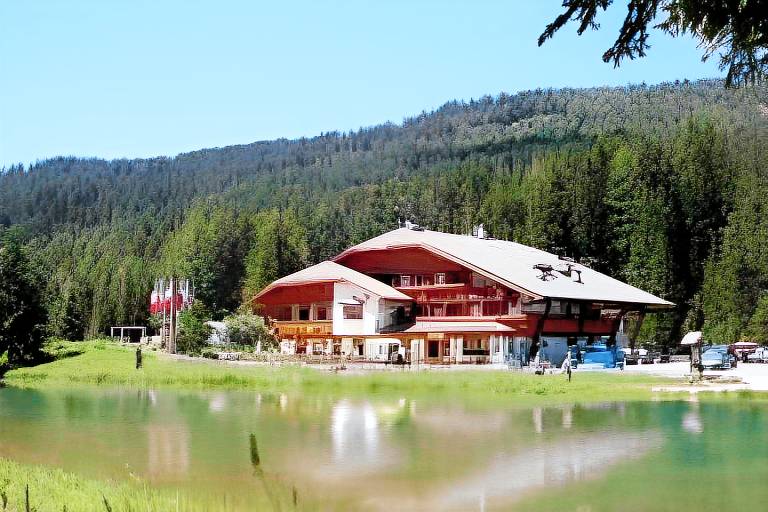 Wellness Hotel Lupo Bianco in Canazei
