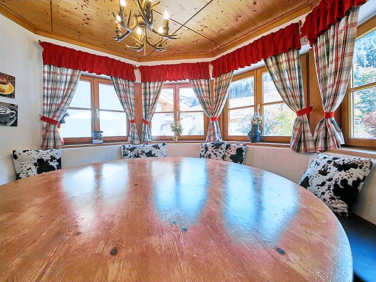 Fully equipped spacious chalet with patio, garden & barbeque | Good for workation | Pet-friendly — photo 4