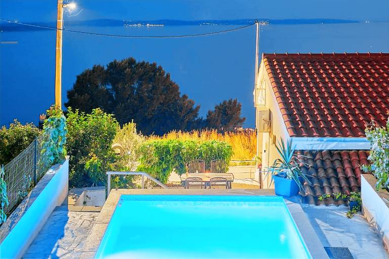 House  Podstrana