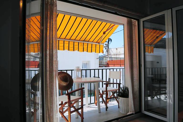 Fully equipped rental apartment with patio | City view | Close to the beach | Good for workation | Dogs allowed — photo 3