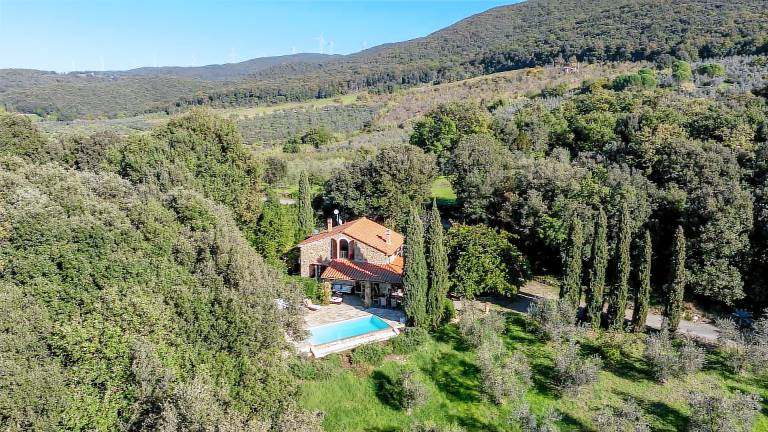 Child-friendly villa with private pool, grill & garden | Garden view | Dogs allowed — photo 2