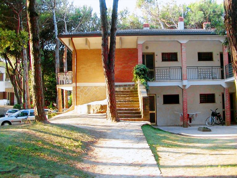 Apartment with 2 rooms for 6 persons — photo 4
