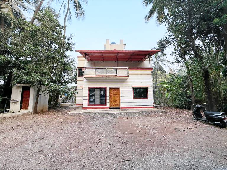 512 m&sup2; Ferienhaus