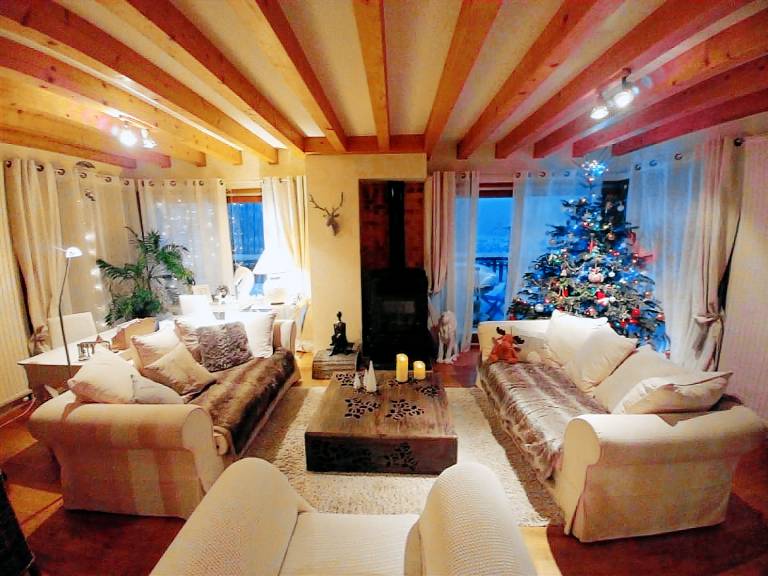 Chalet "L'Orée Du Bois" with Mountain Views, Private Terrace and Wi-Fi — photo 3