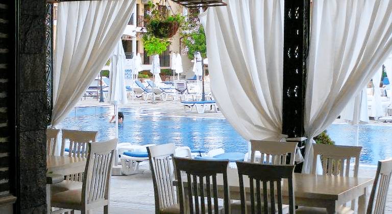 Apartment with pool & patio | Perfect for remote work — photo 5
