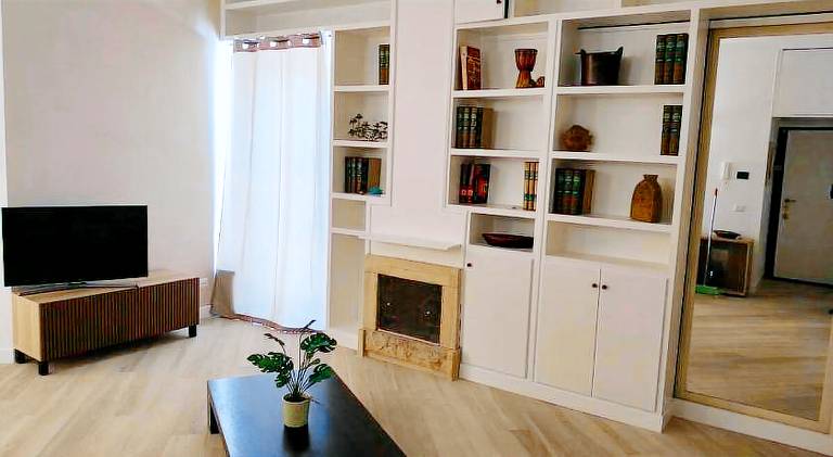 Holiday apartment with patio | Close to St. Peter's Basilica in Vittoria