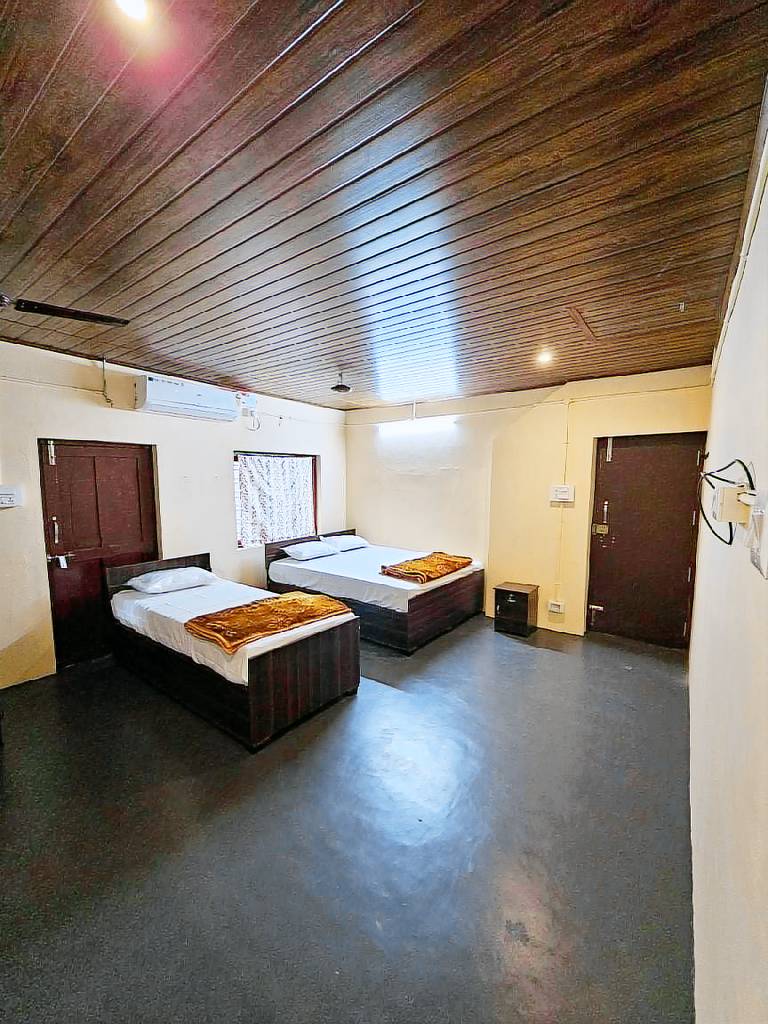 Villa Nelliyampathy