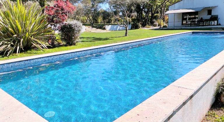 235 m&sup2; Villa