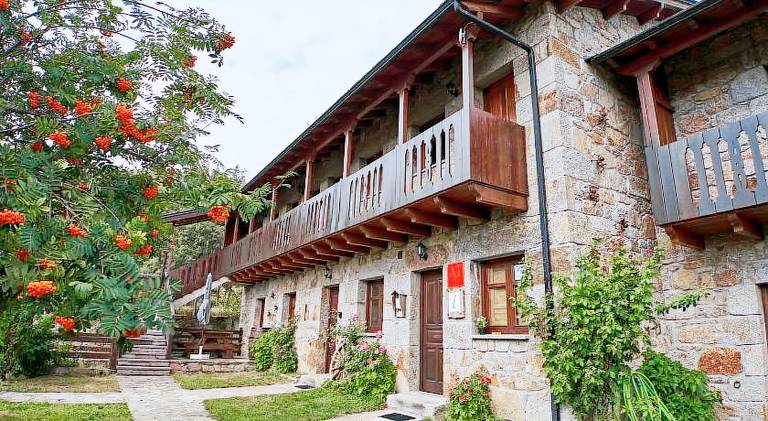 Nice rental apartment with garden, barbeque & patio | Perfect for remote work | Pets are welcome in León