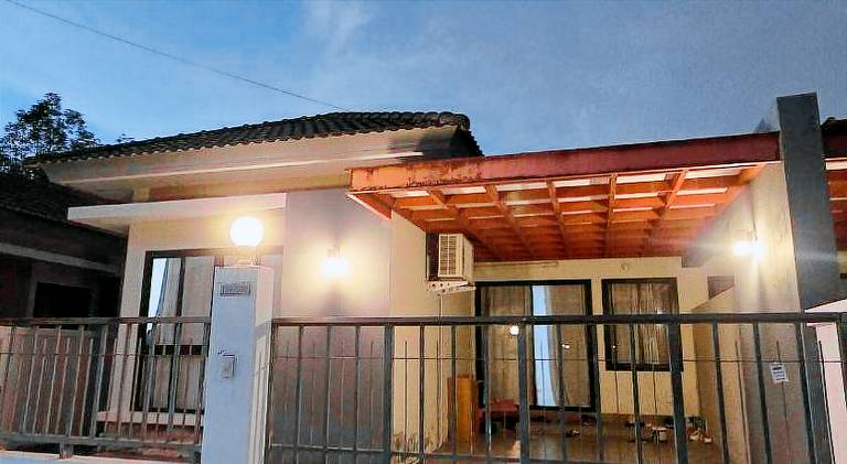 Villa with pool — photo 5