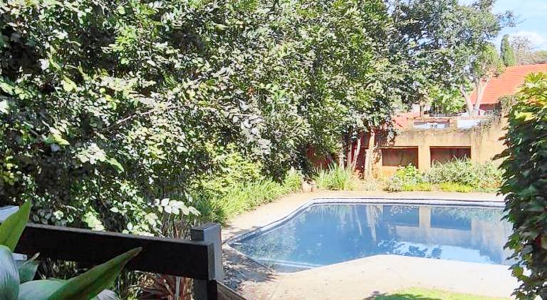 Apartment with pool | Pets are welcome — photo 4