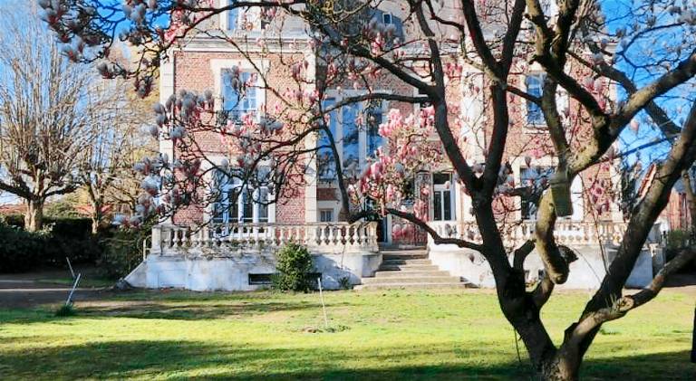 VILLA HENRI in Laon