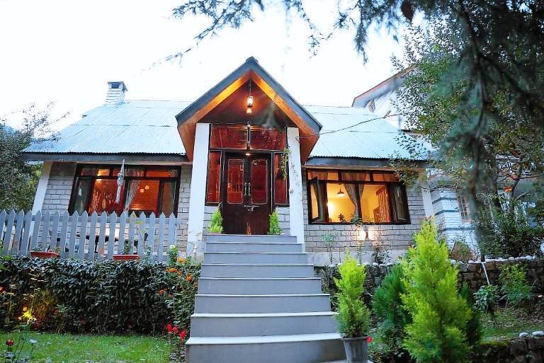 Vacation home with barbeque, yard & patio | Good for workation | Dogs allowed in Manali