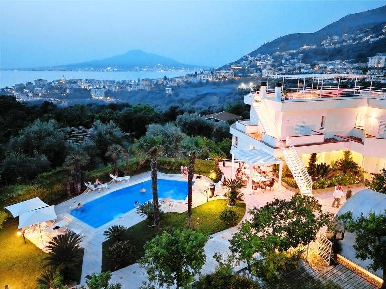 Villa  Vico Equense