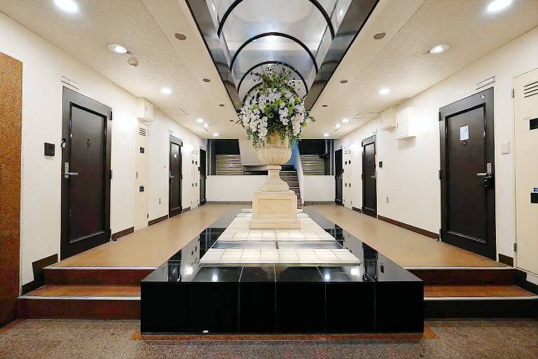 Apartment | Next to Dōtonbori — photo 2